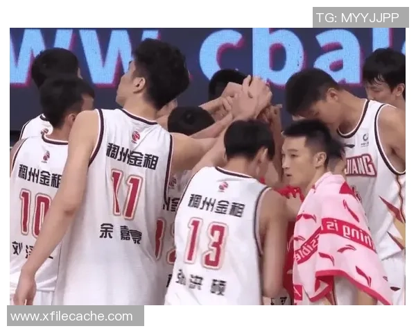 重庆篮球队以59分领跑杯赛积分榜展现强劲实力和竞争优势 重庆篮球队以59分领跑杯赛积分榜展现强劲实力和竞争优势