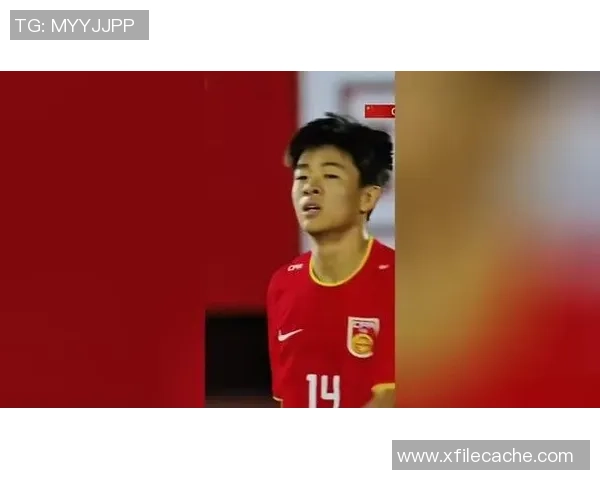 九岁小将崭露头角足球场上的未来之星引发热议